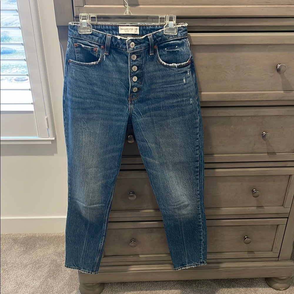 A&F Curve Love button up skinny Jeans